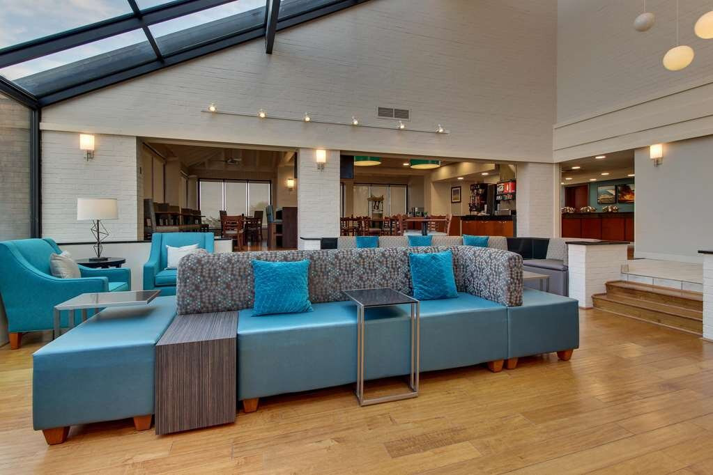 Pear Tree Inn St. Louis Airport主图