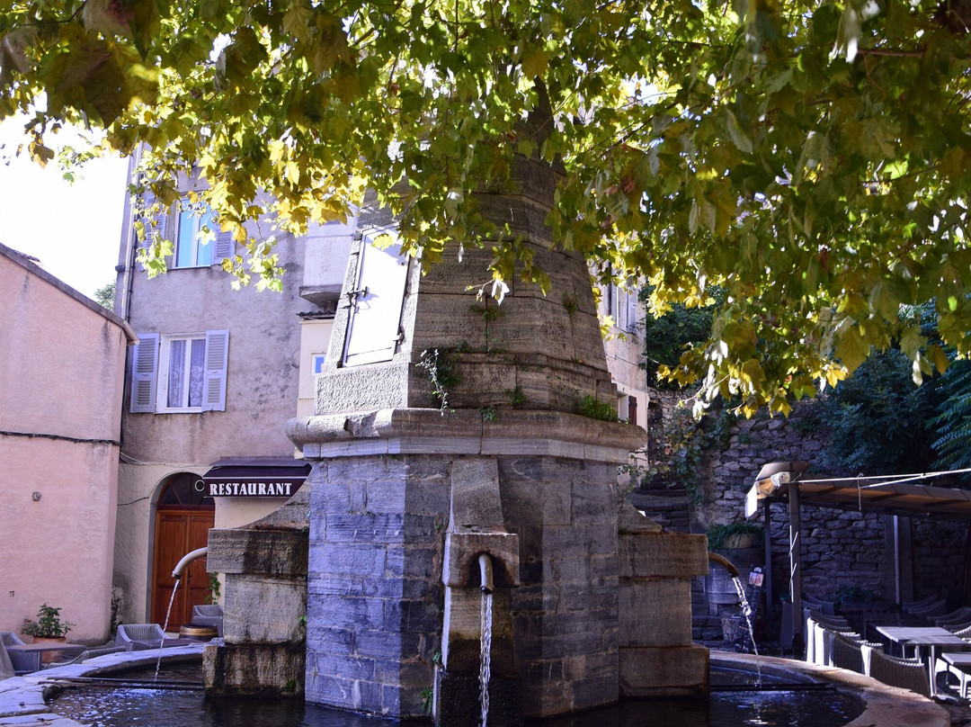 Fontaine des Quatre-Canons景点图片