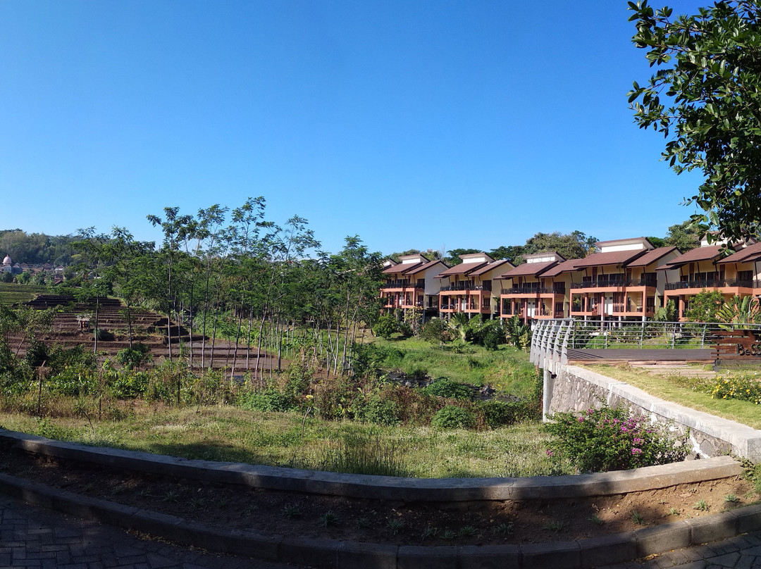 Bess Resort And Waterpark Lawang主图