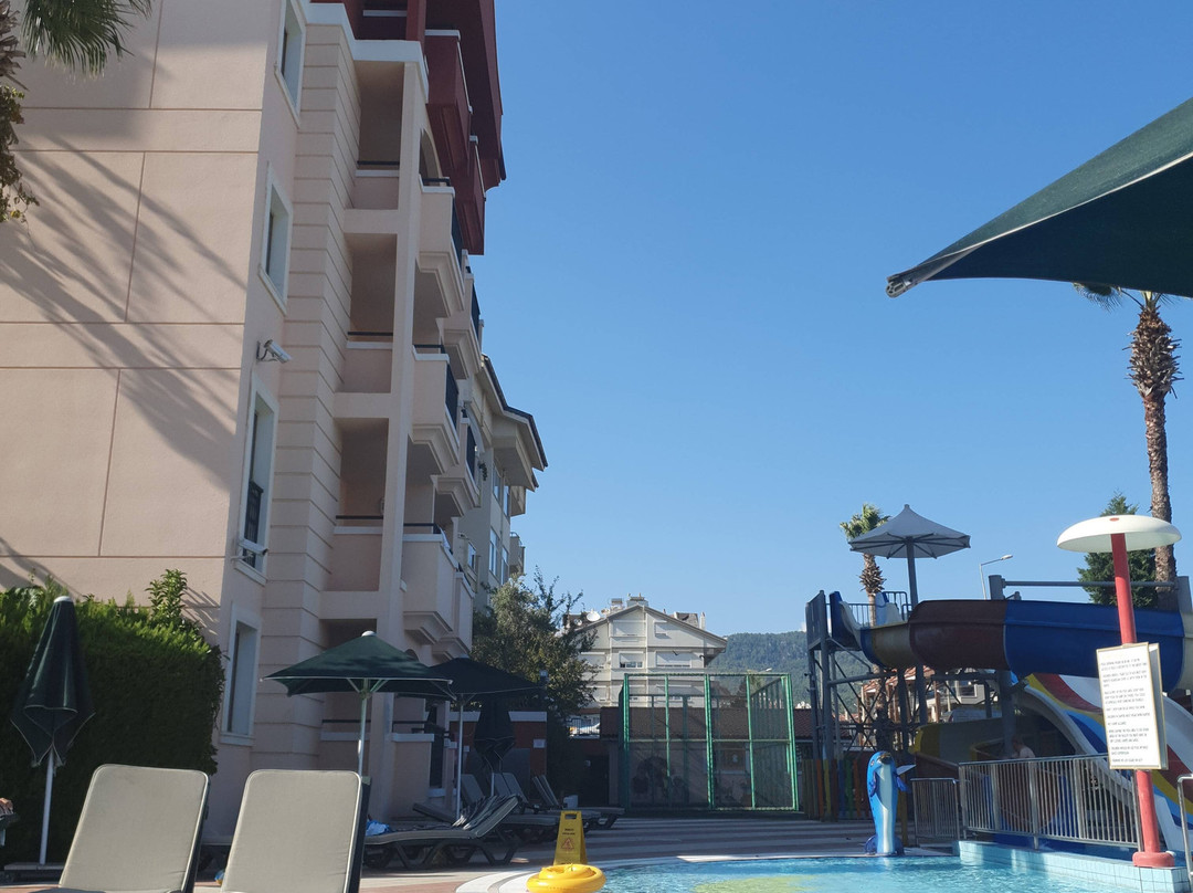 阿依达俱乐部酒店主图