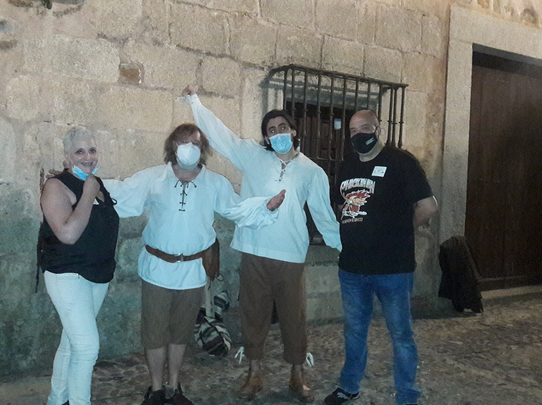 Juglar Por La Noche-卡塞雷斯必去景点