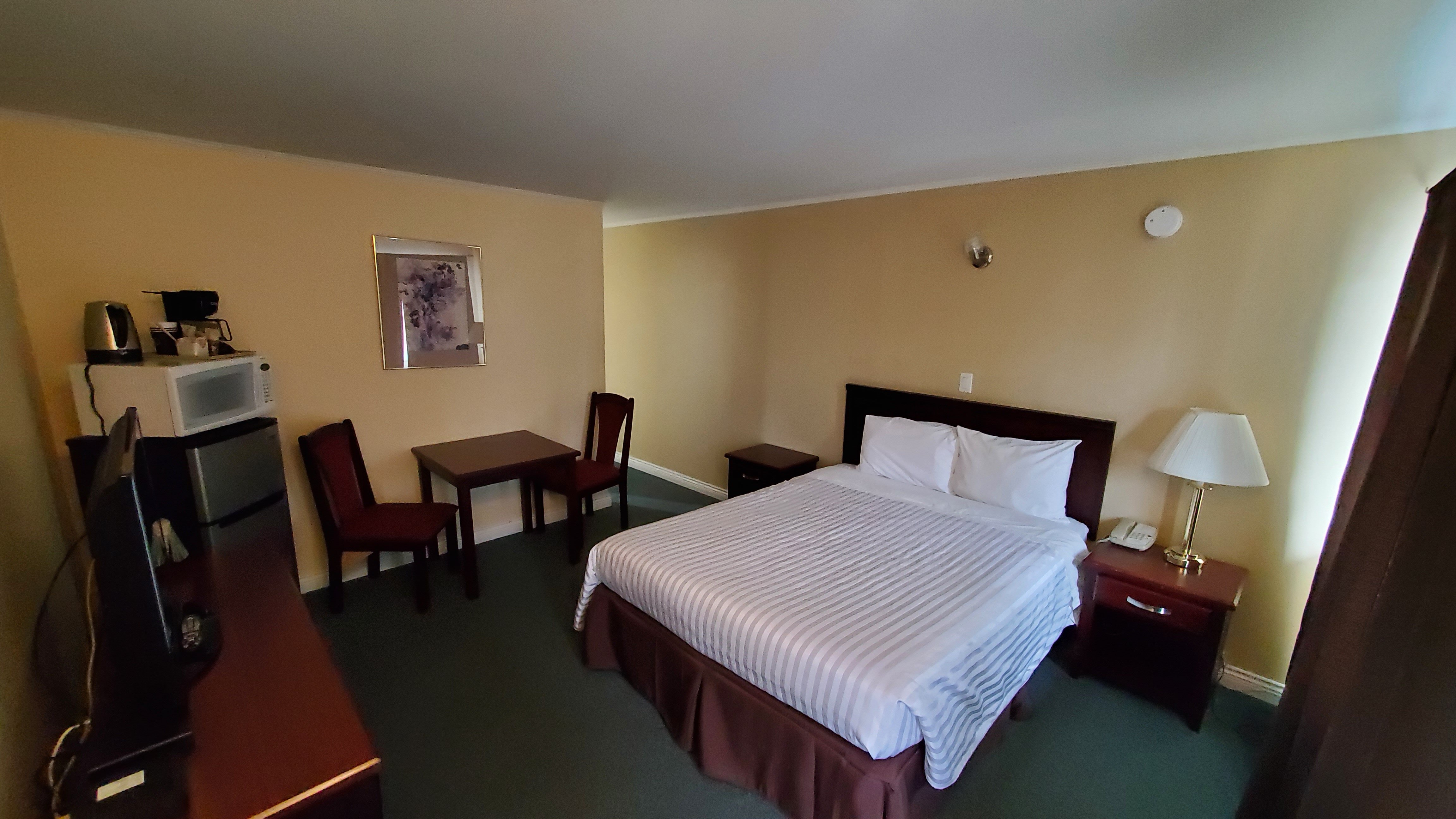 Comox Valley Inn-官方