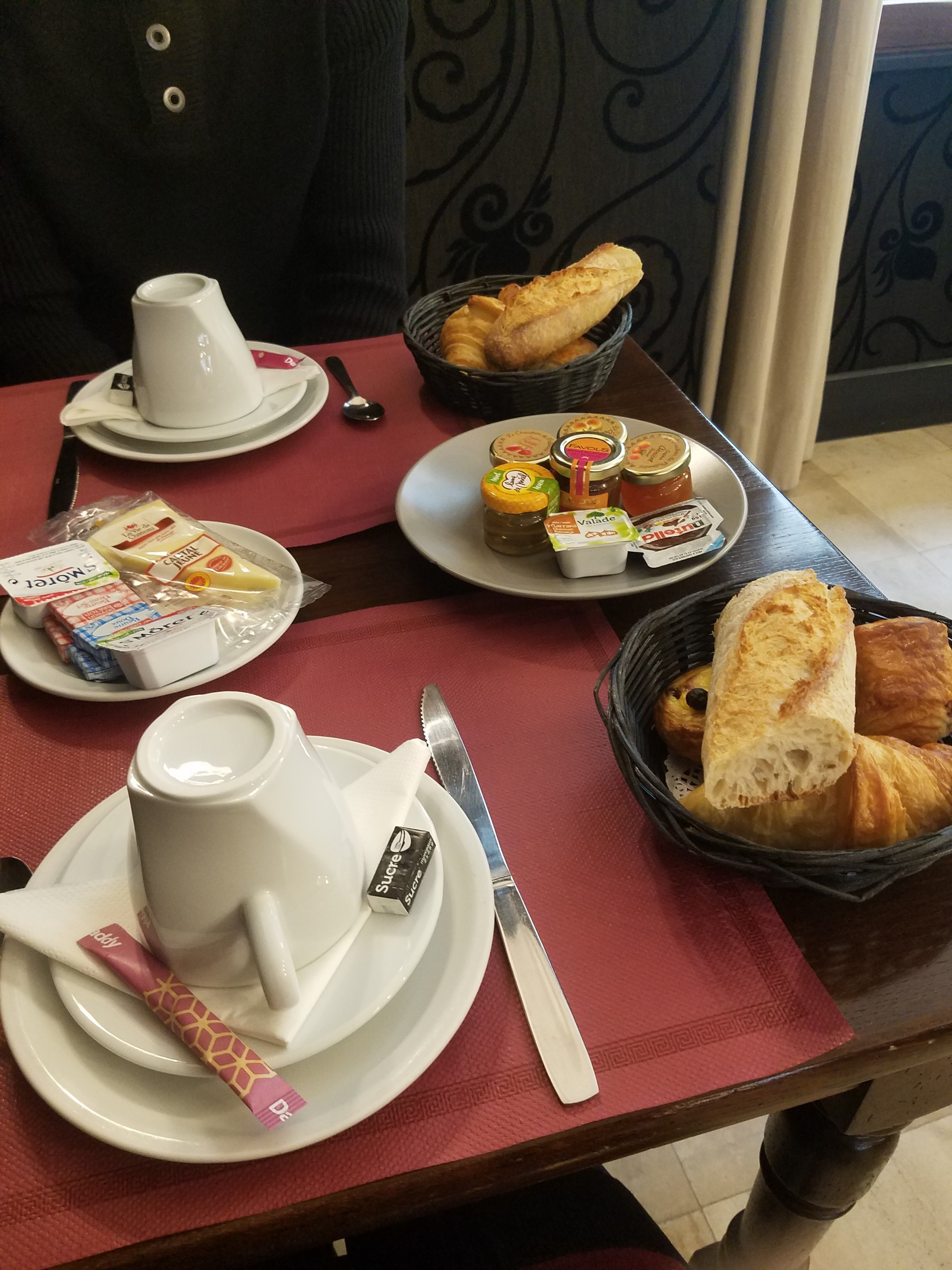 Hôtel De Guise-餐饮