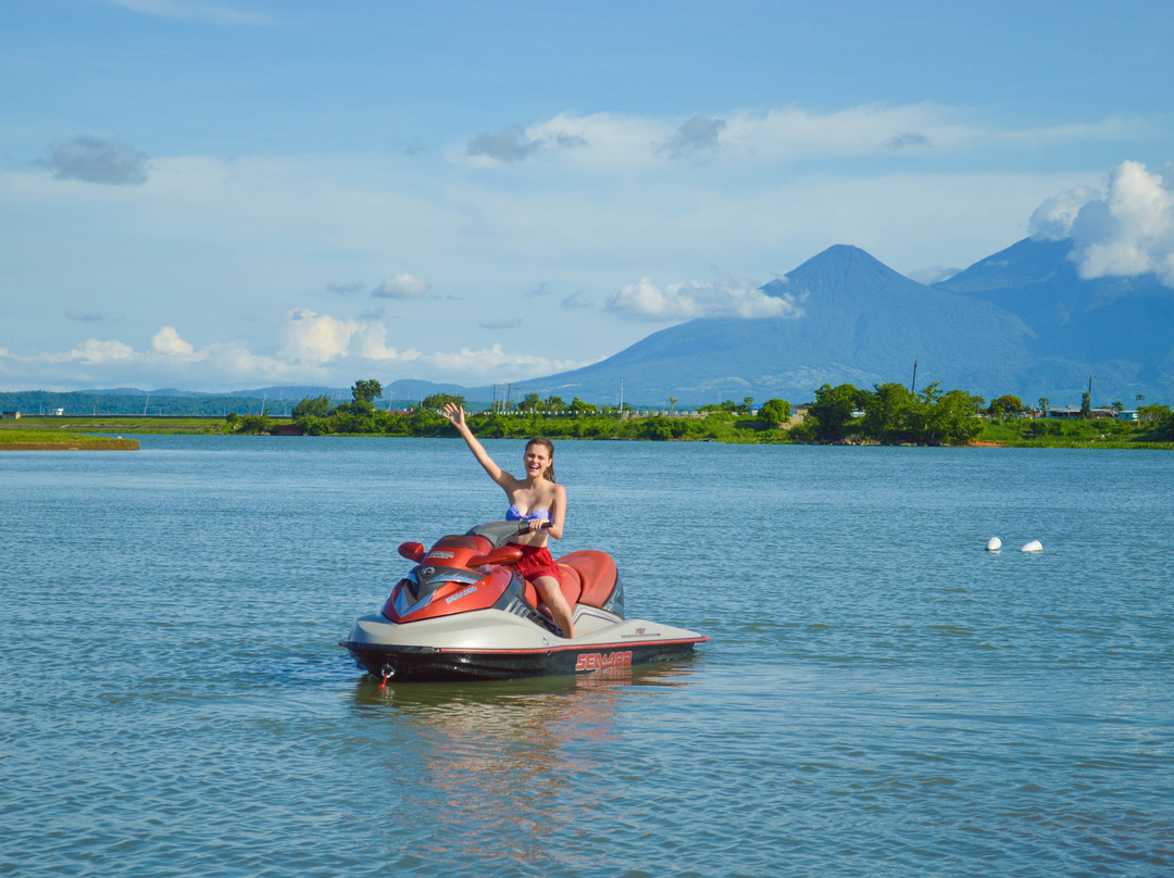 Caliraya Resort Club主图