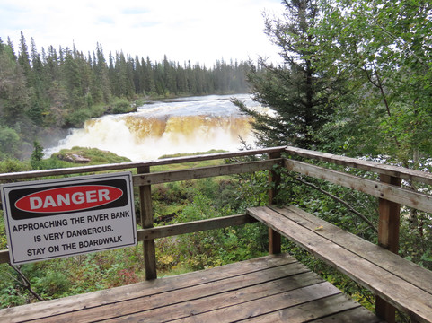Pisew Falls Provincial Park-Wabowden必去景点