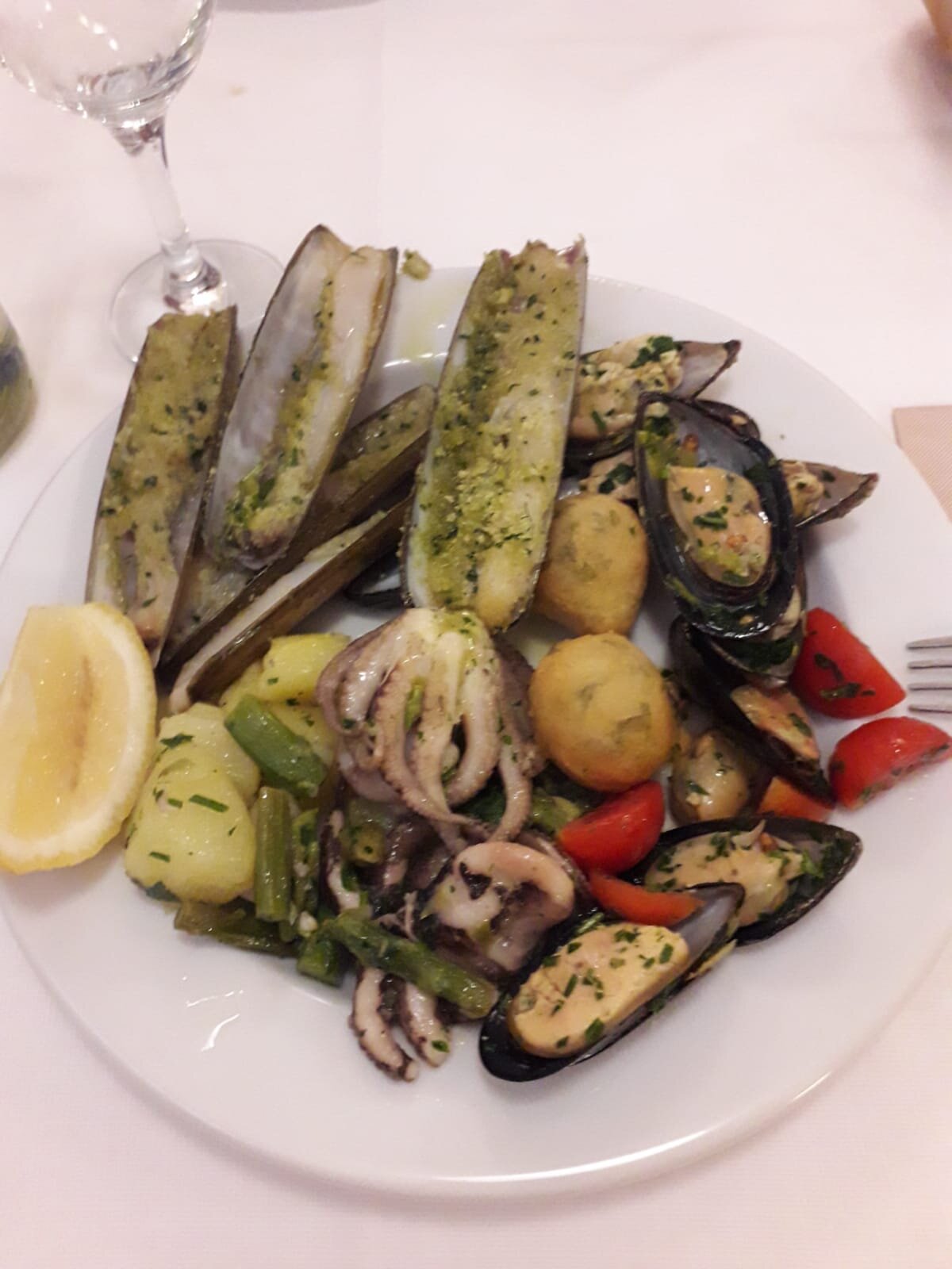 Ticho's Greenblu Hotel-餐饮