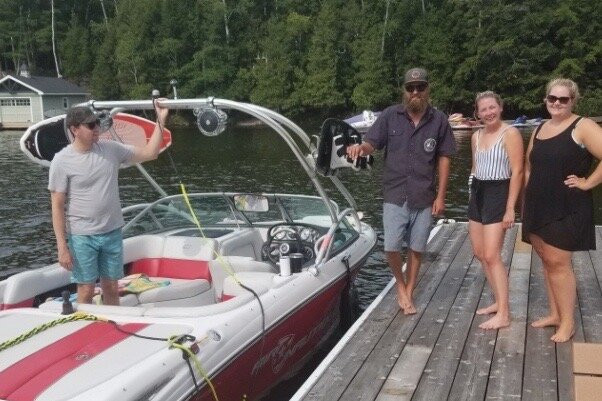 Lake of Bays Marina景点图片
