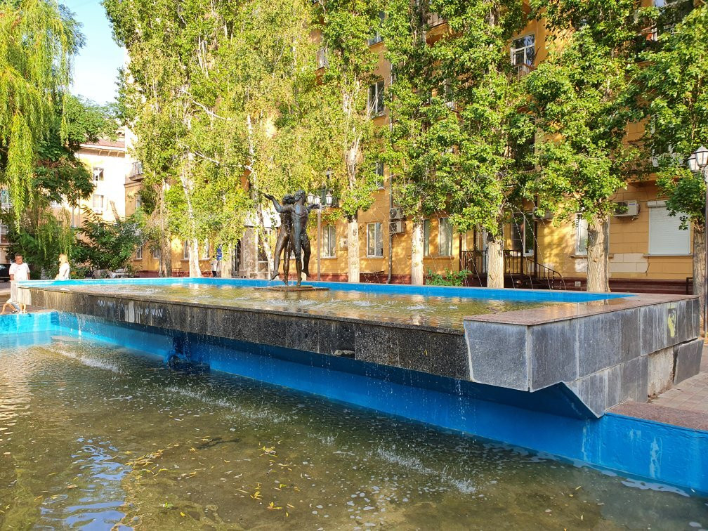 Lovers Fountain景点图片