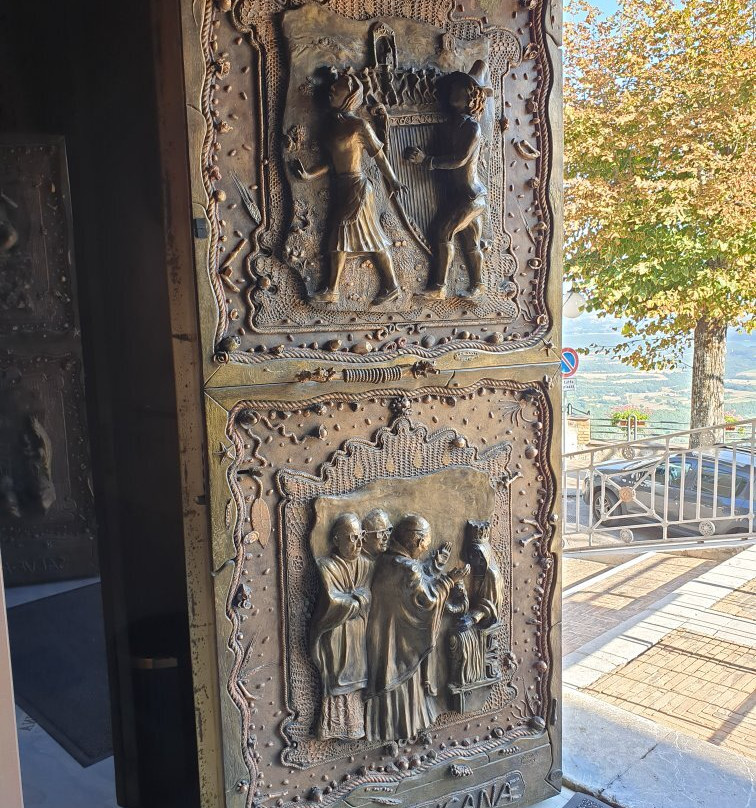 Santuario Madonna del Sacro Monte景点图片