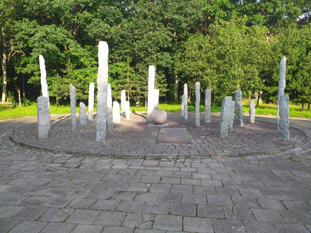 Monument to the murdered prisoners of the Stutthof camp景点图片