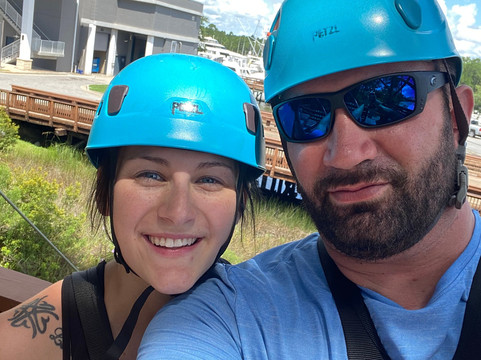 Hummingbird Zipline Course-橙色海湾必去景点