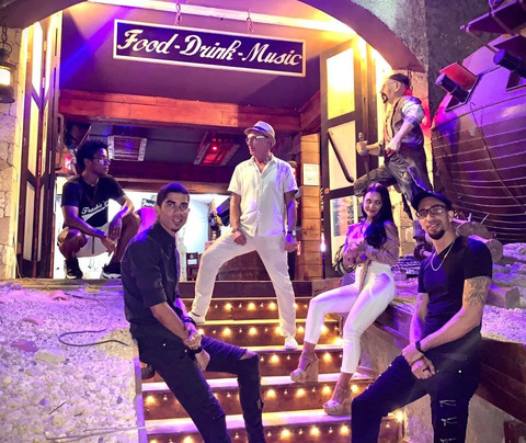 Frankie's Bar-圣塔玛丽亚必去景点