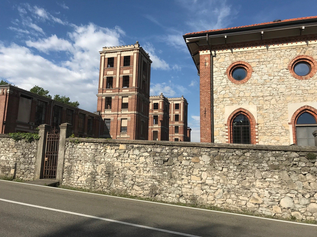 Villaggio Operaio Di Varano Borghi