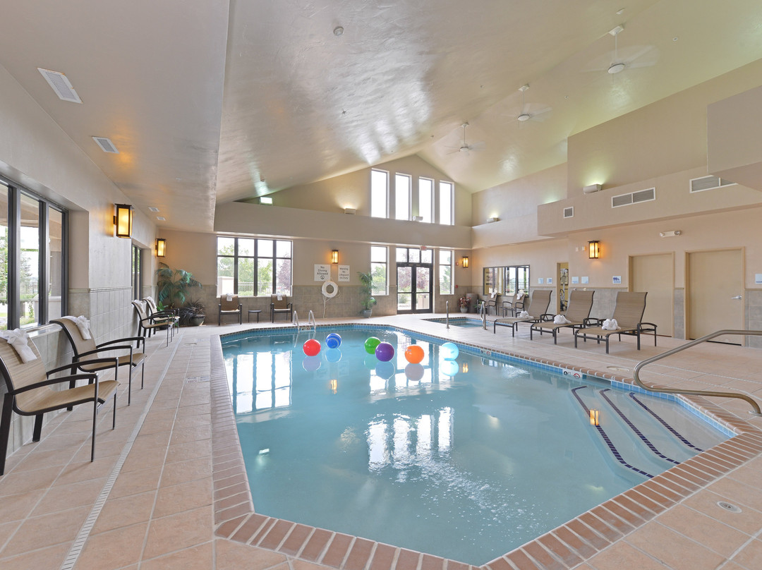 Holiday Inn Express & Suites Gillette By IHG主图