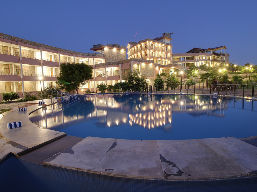 Palm Valley Svasti Resort主图