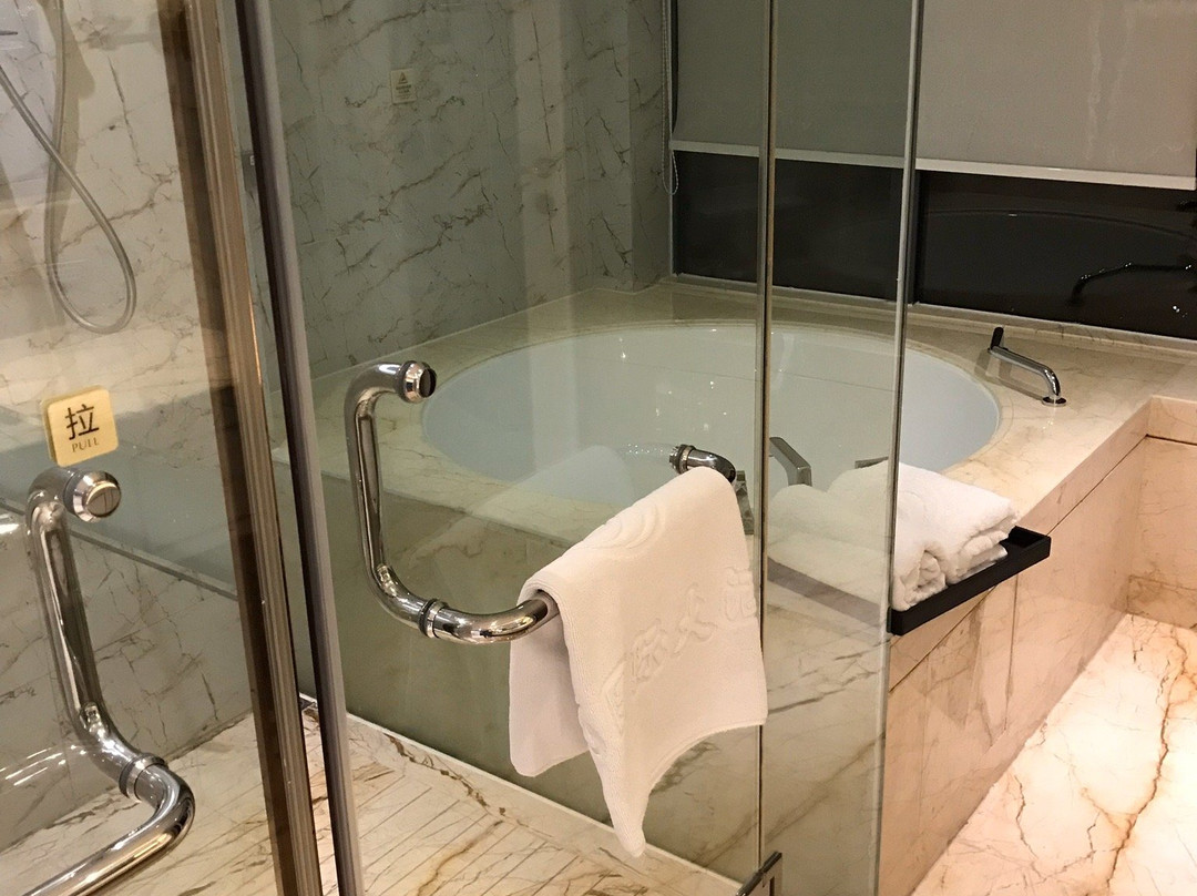 仙苑国际大酒店主图