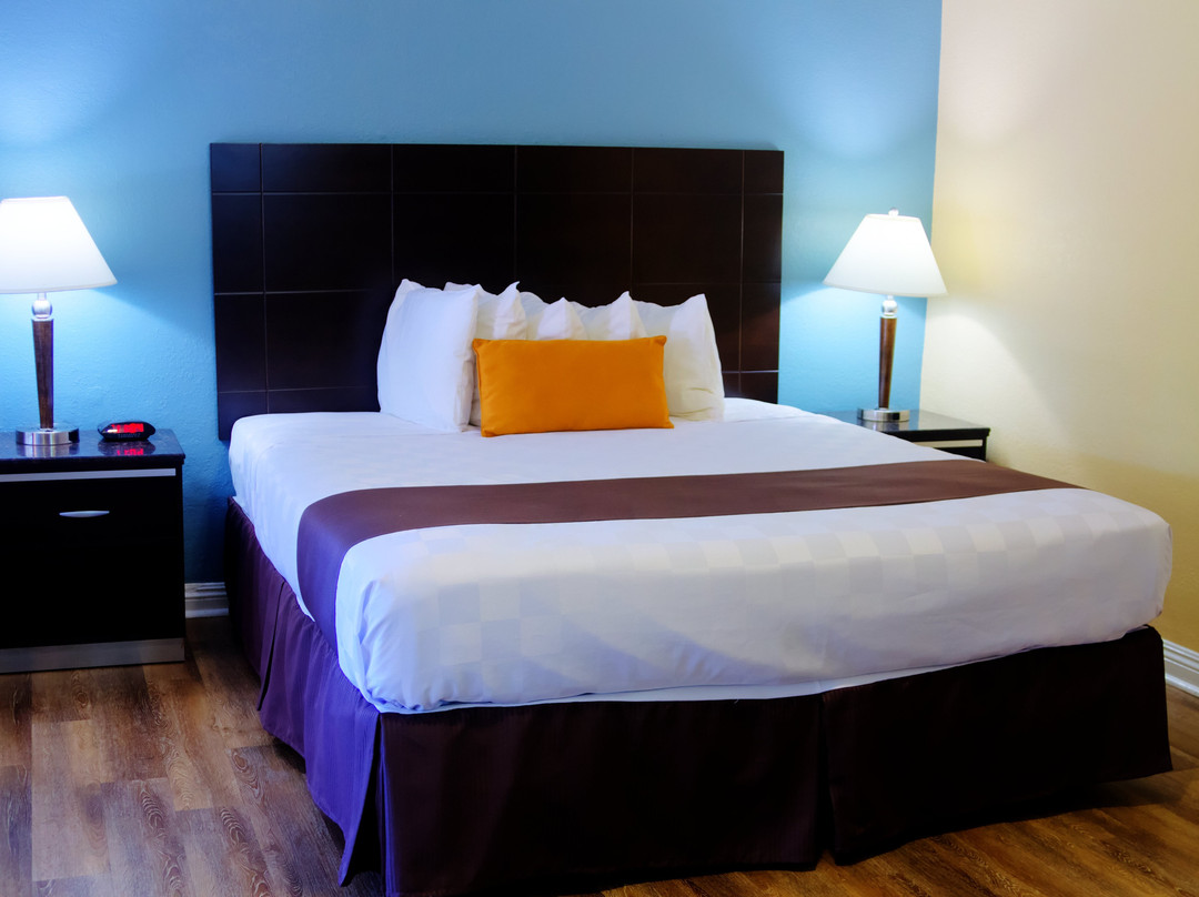 Palm Tropics Motel主图