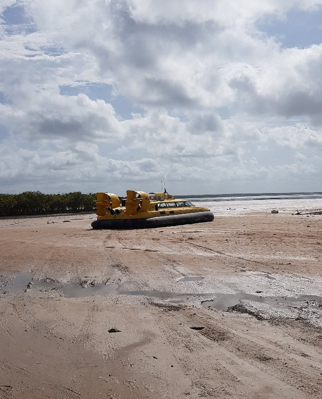 Broome Hovercraft景点图片