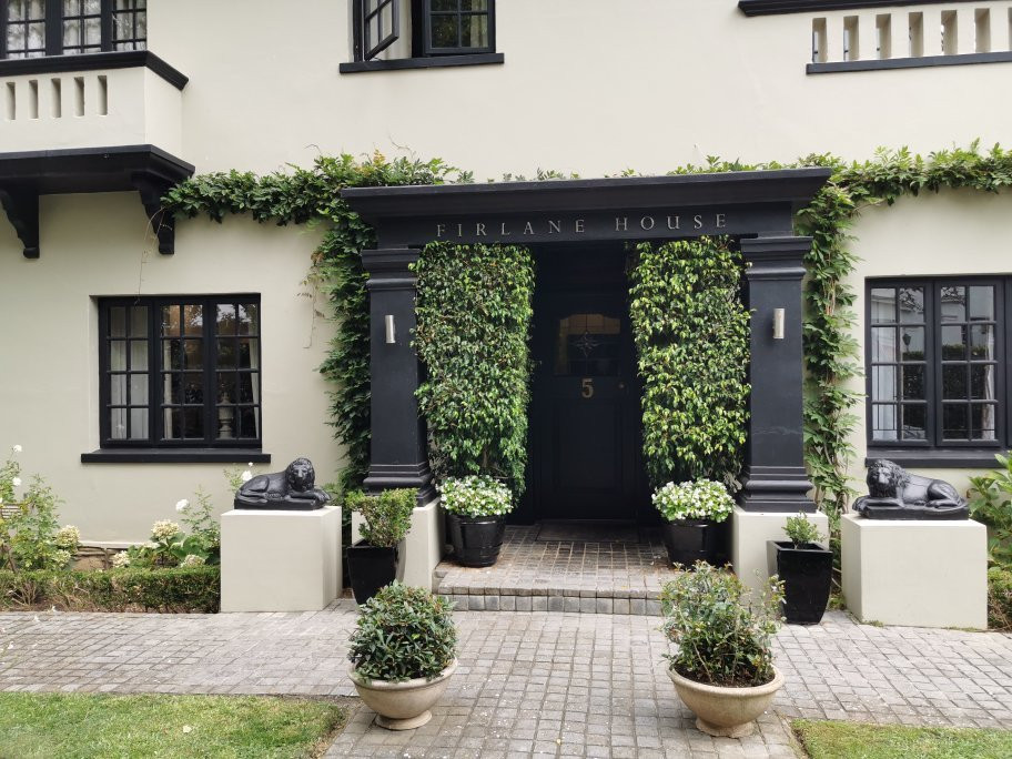 Firlane House主图