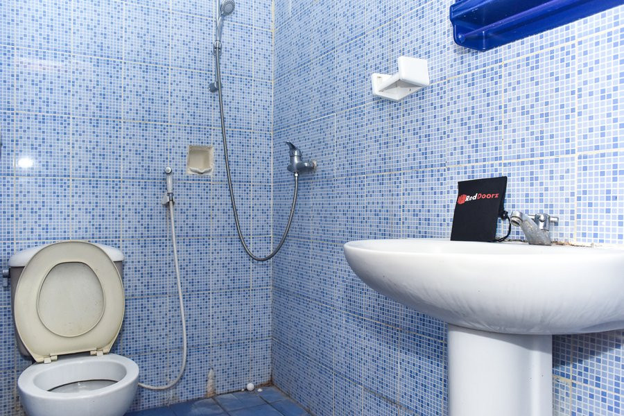 RedDoorz Plus @ Tirta Kencana Hotel主图