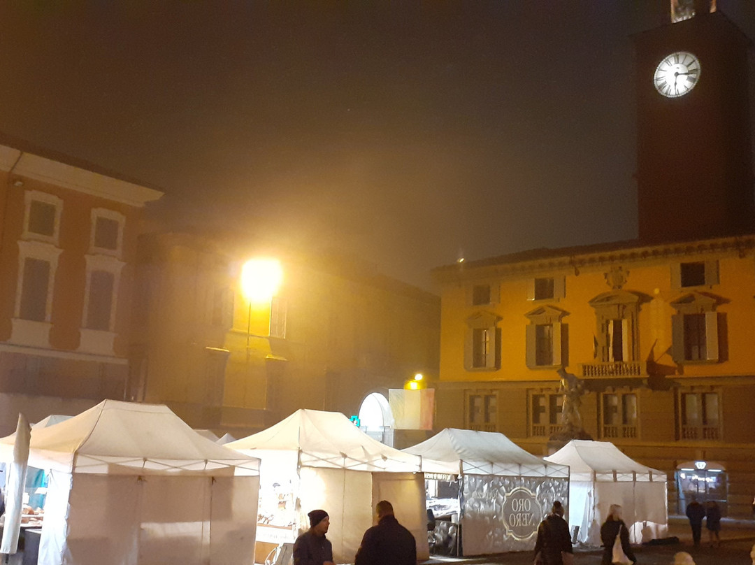 Piazza Prampolini景点图片