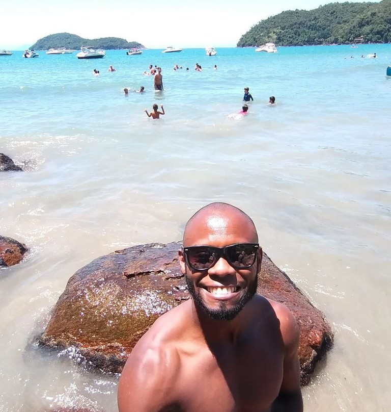 Almada Beach-乌巴图巴必去景点