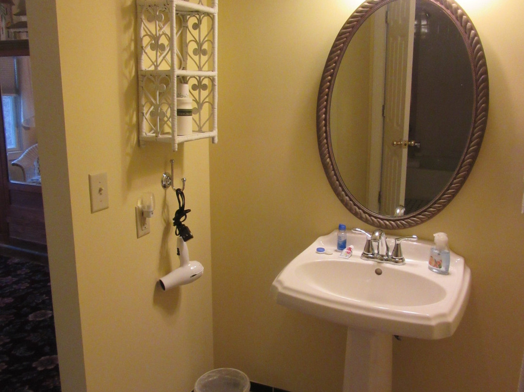 White Garden Inn主图