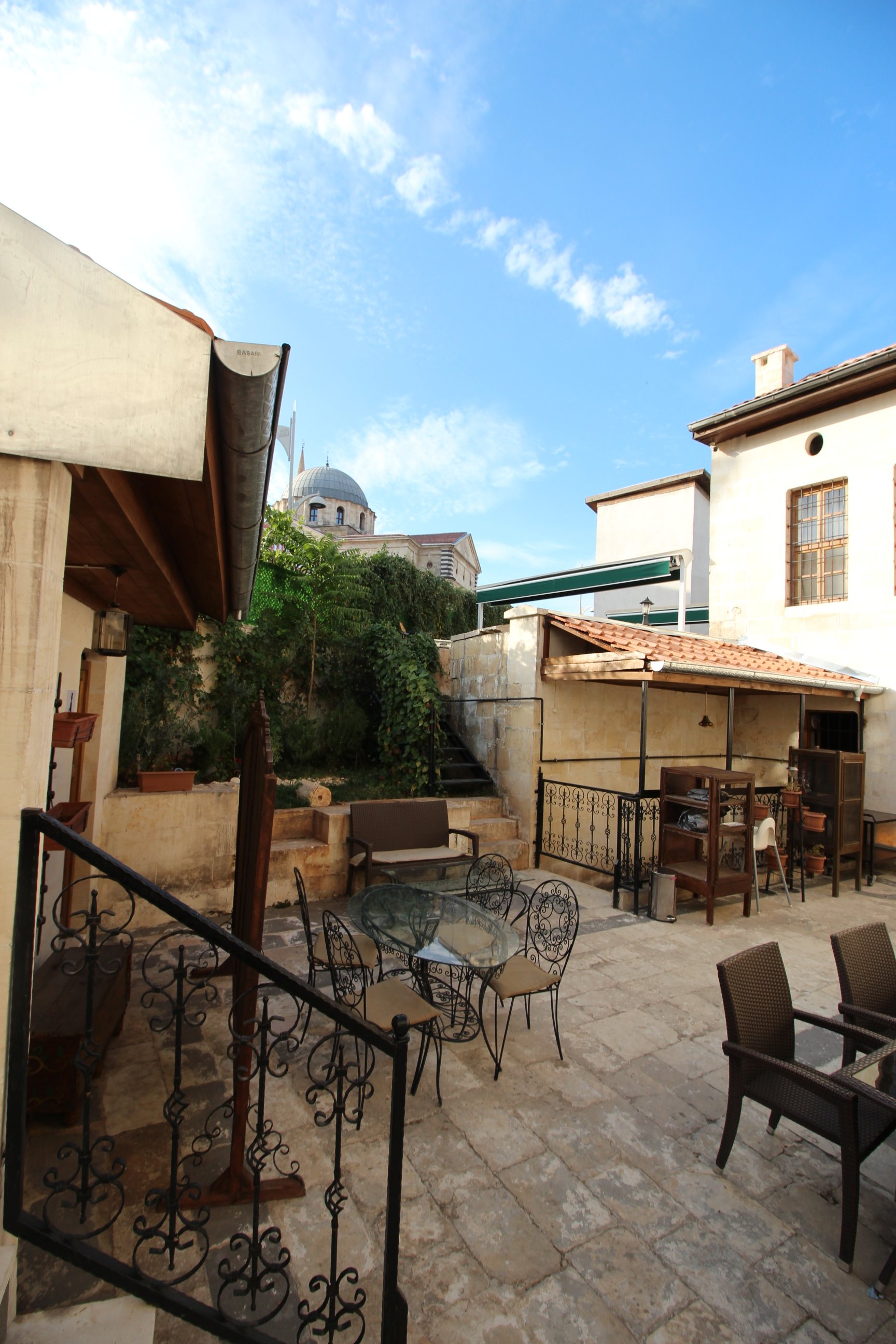 Aynur Hanim Konagi Butik Otel-portrait