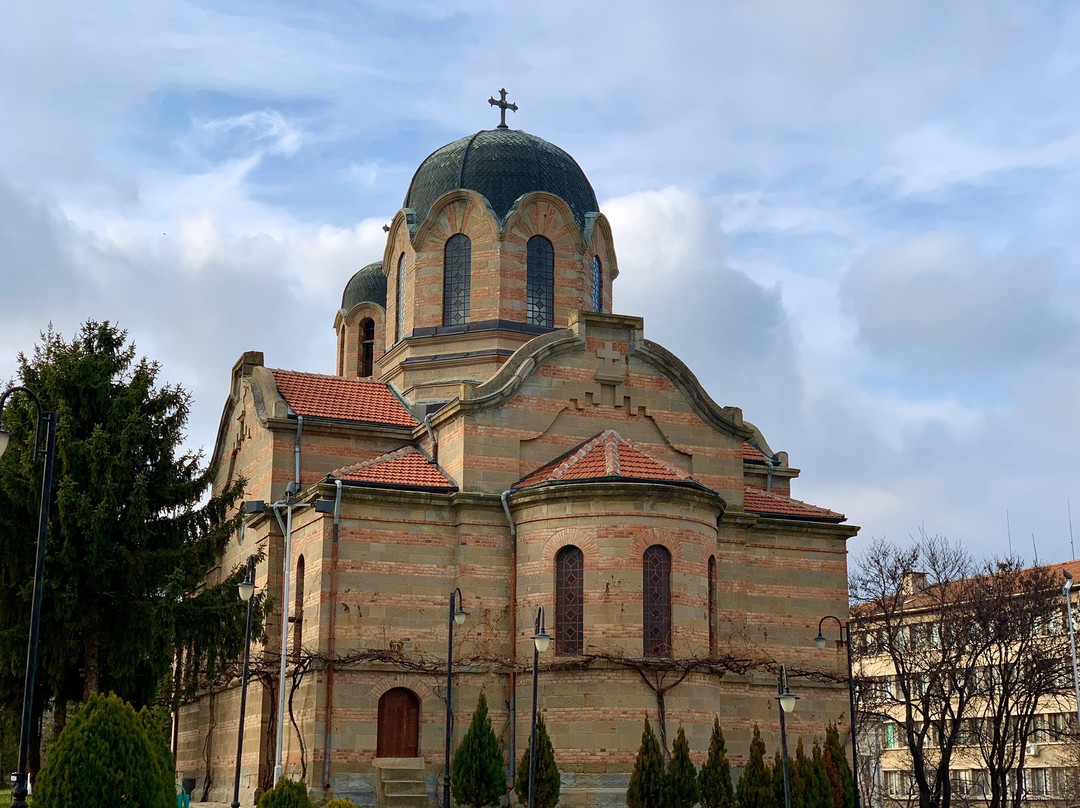 Church of St. Arch. Michael-Veliki Preslav必去景点