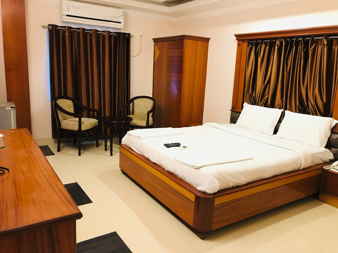Super Townhouse Anantapur Near Srikantam Circle