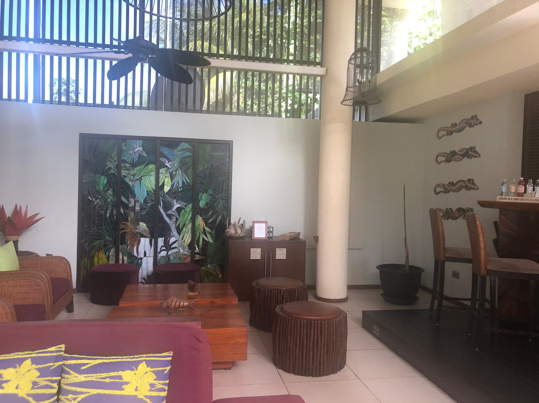 德瓦塔拉海滩酒店主图