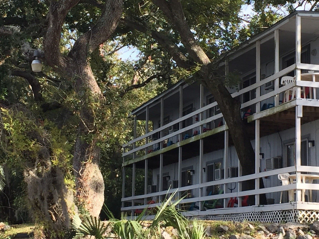 Sportsman's Lodge主图