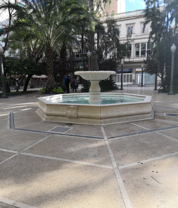 Plaça Glorieta景点图片