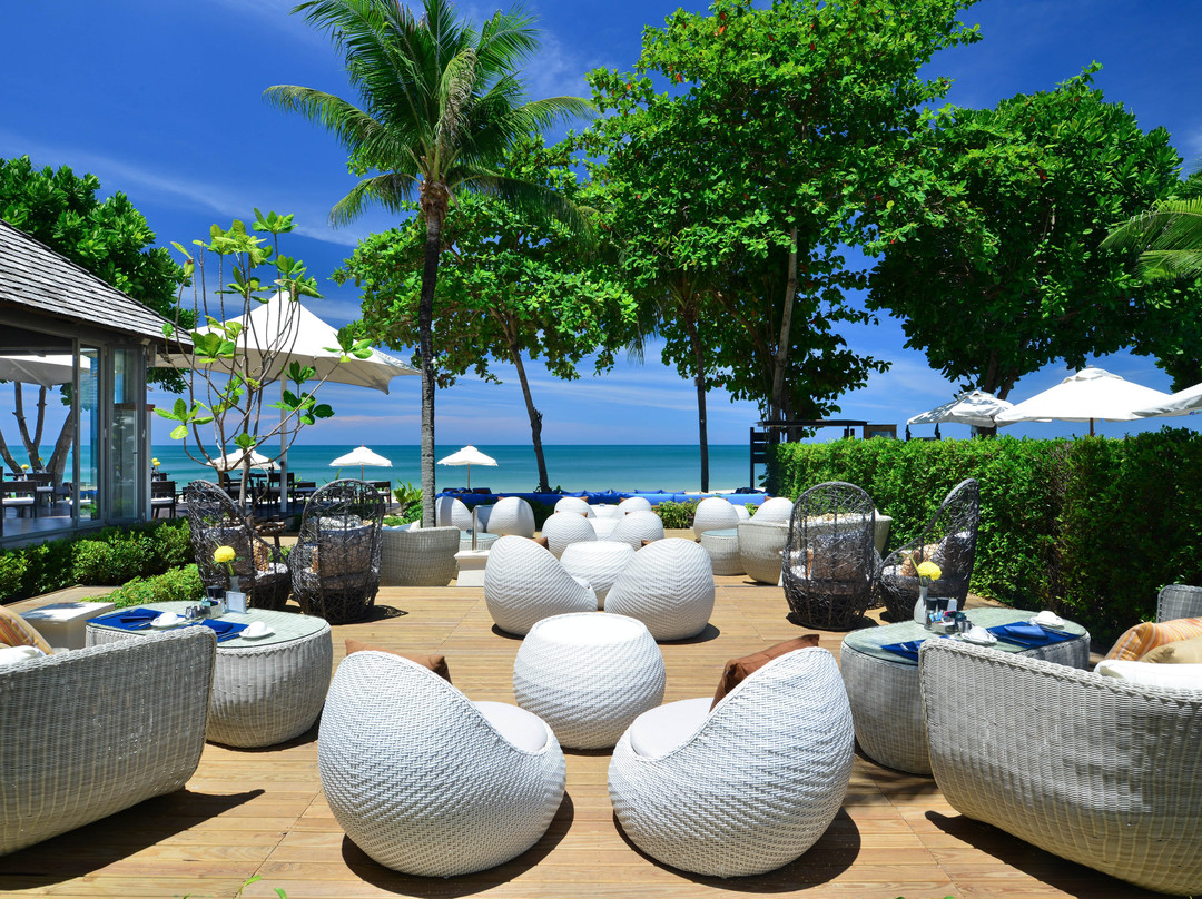 Sundowners Bar & Lounge