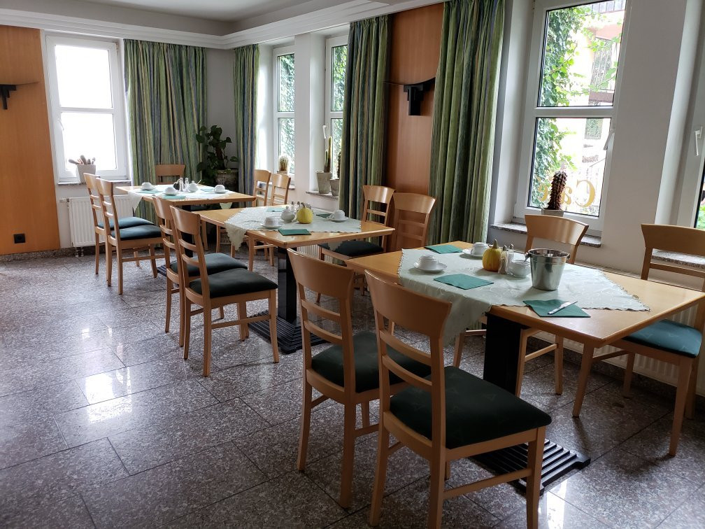 Hotel Gasthof Gruener Wald主图