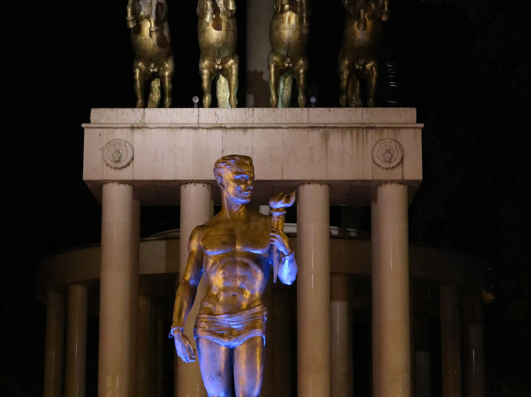 Fallen Heroes of Macedonia-斯科普里必去景点