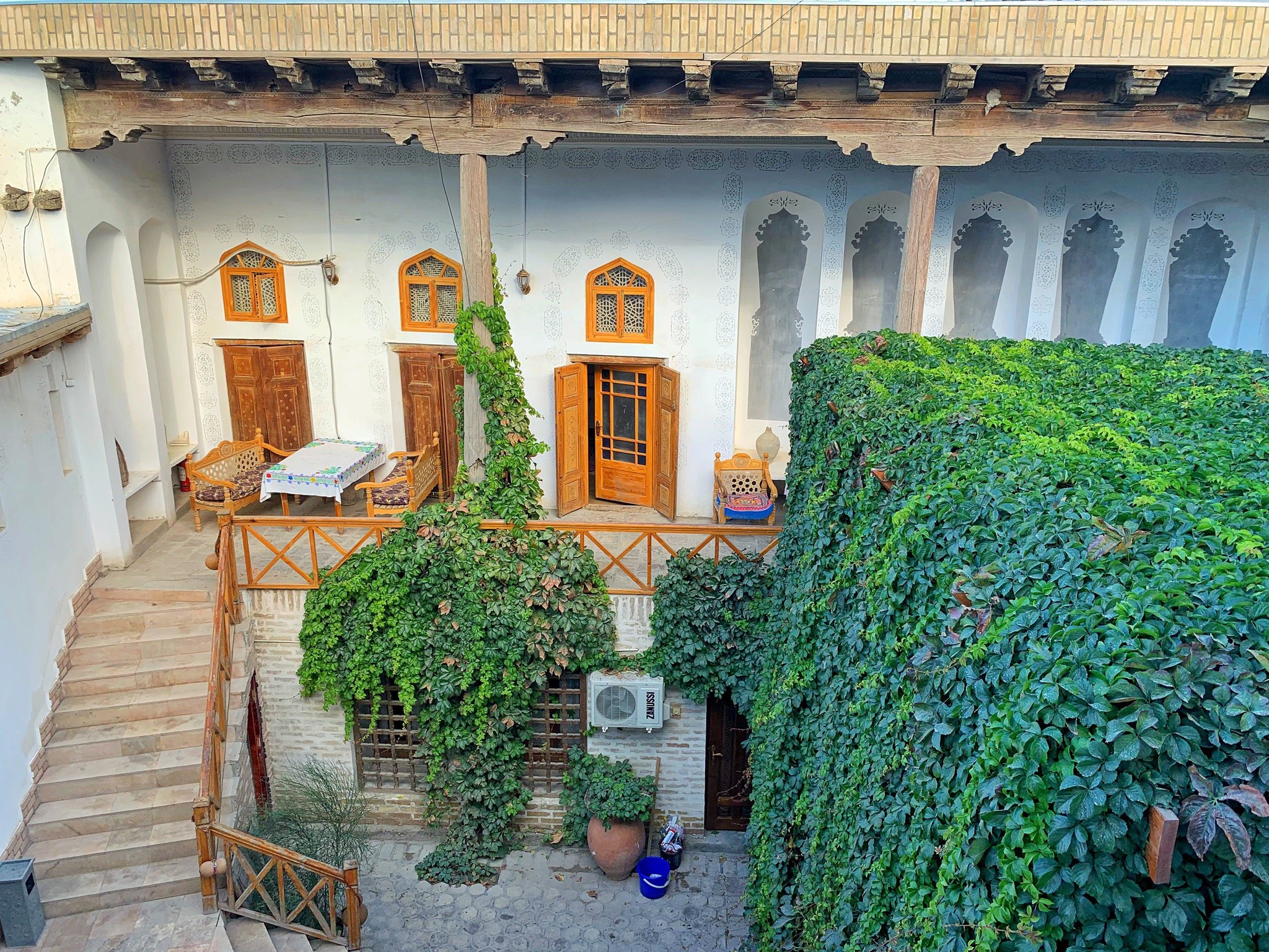 Bibi-Khanym Hotel-官方