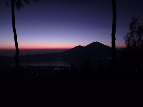 Bali Morning Trekking Tour-登巴萨必去景点