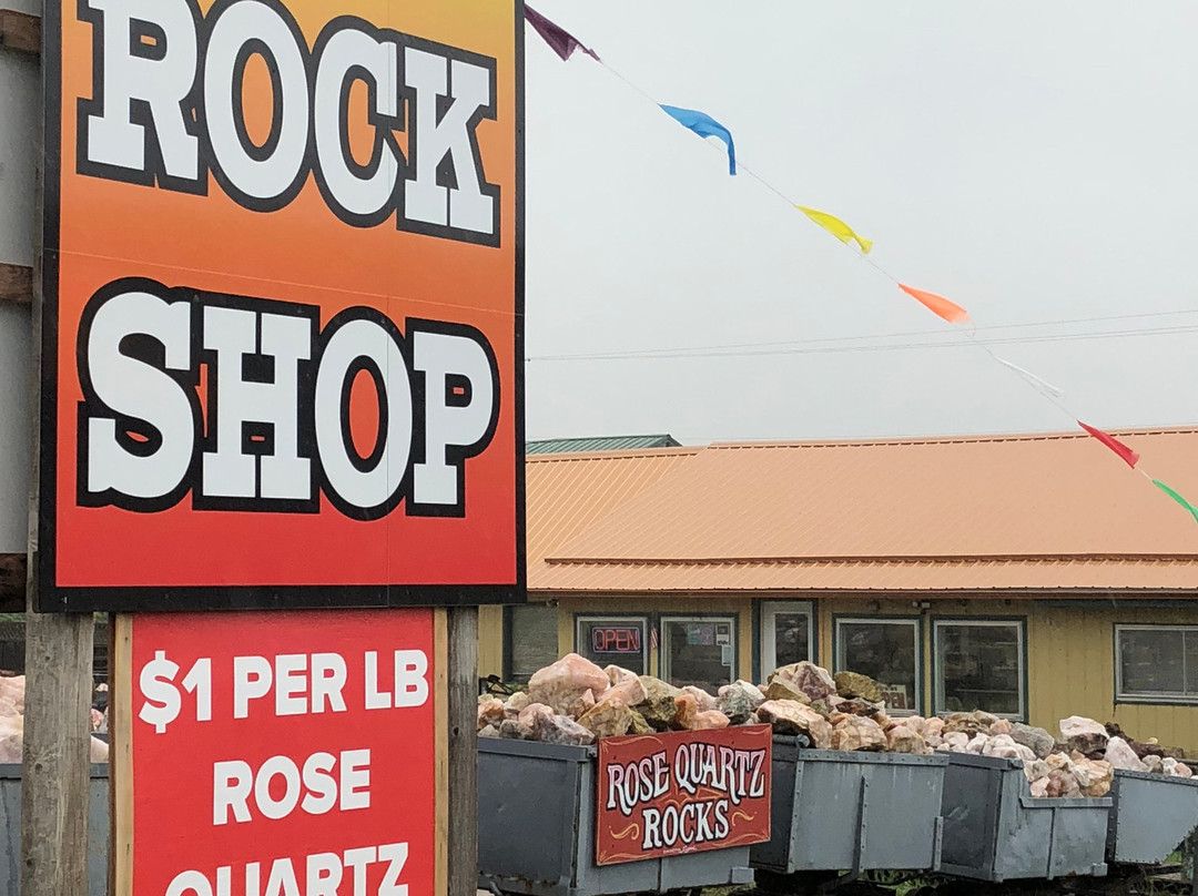 Daves Rock Shop-卡斯特必去景点