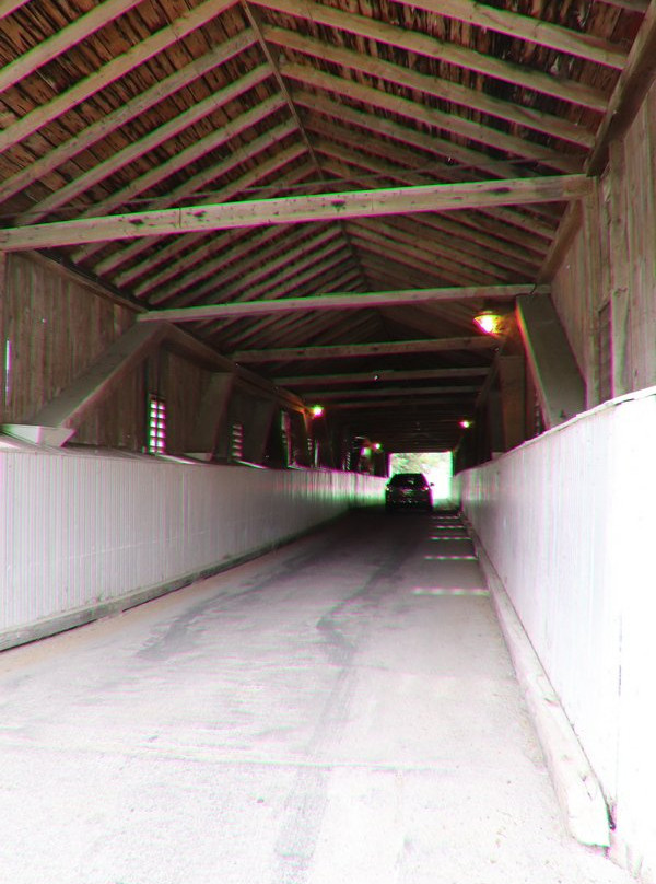 West Montrose Covered Bridge (Kissing Bridge)景点图片