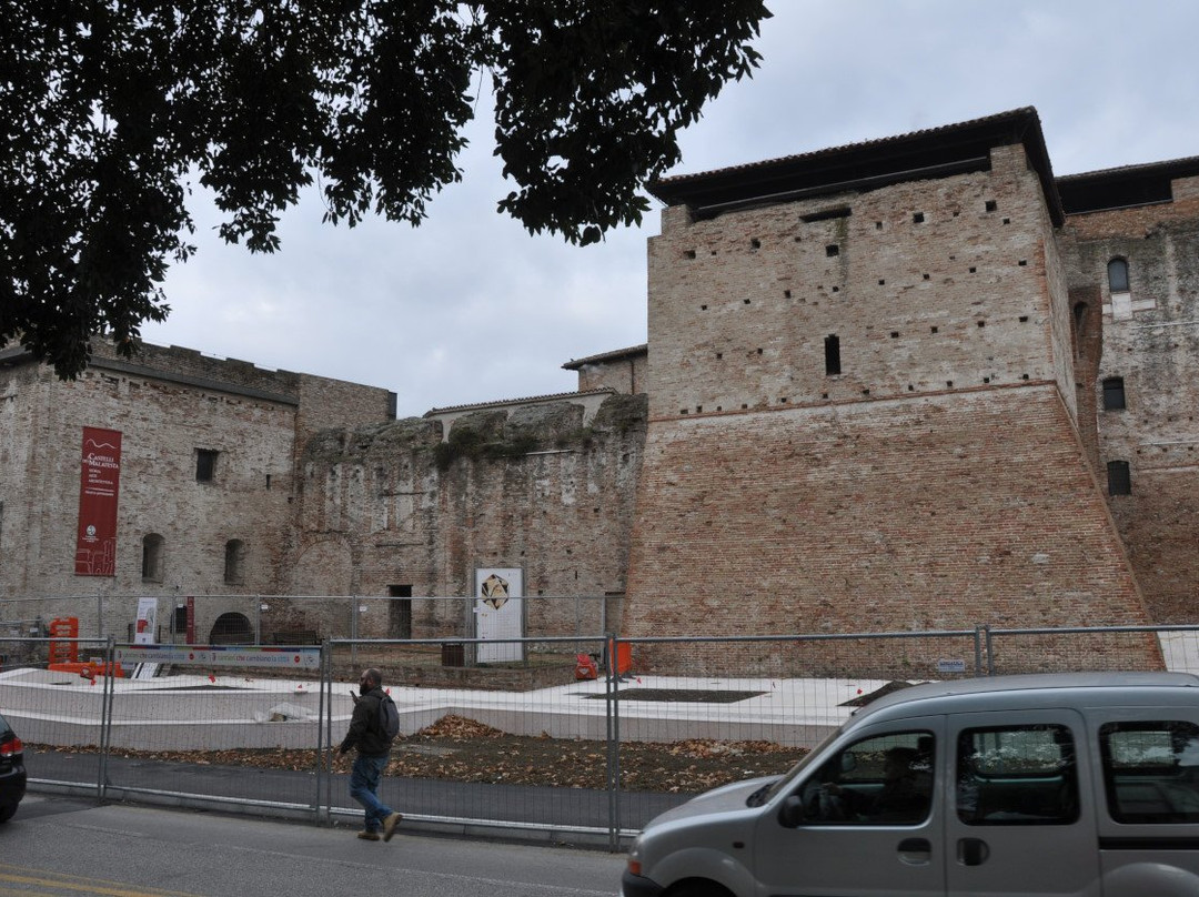 Castel Sismondo景点图片