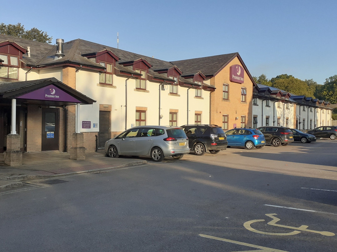 Premier Inn Cardiff West Hotel主图