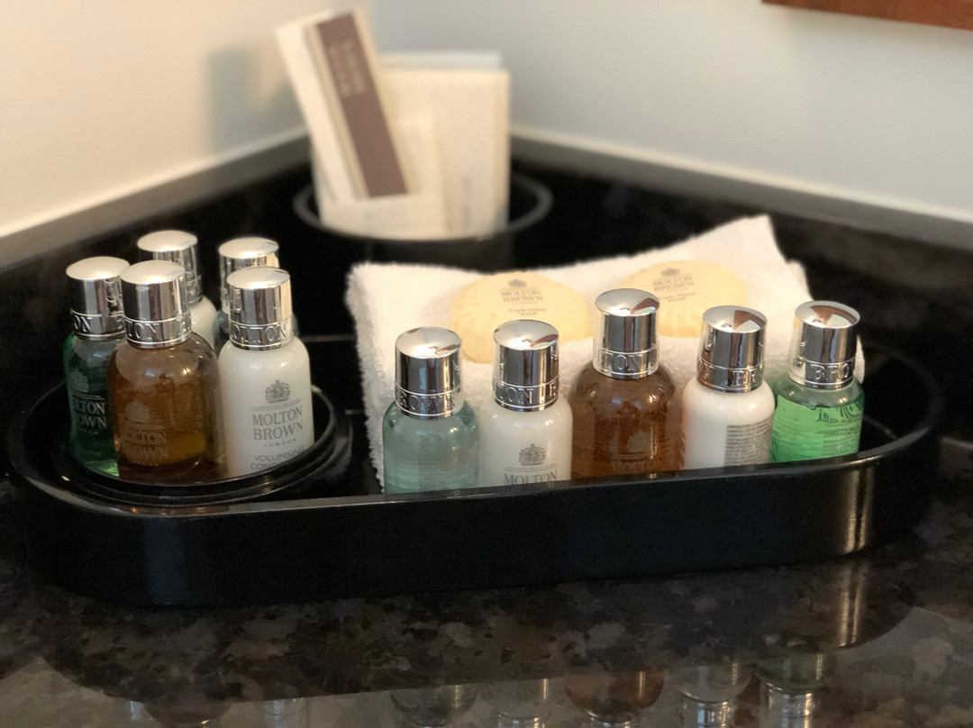 Qualicum Beach Inn主图