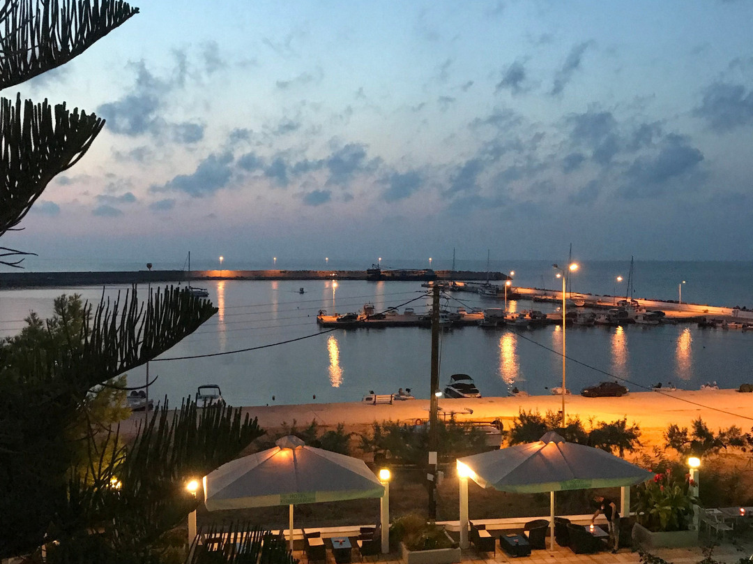 Kyparissia Beach Hotel主图