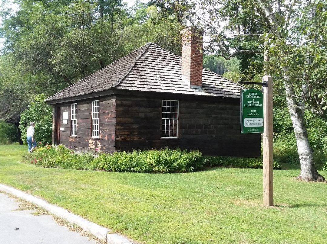 Eureka Schoolhouse and Baltimore Covered Bridge-Springfield必去景点