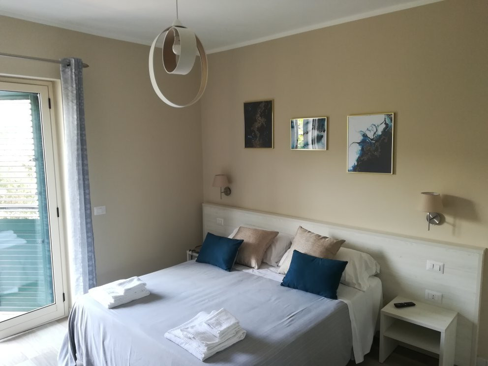 Oikia Rooms