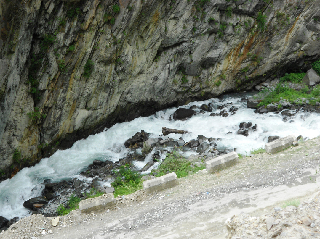 Hadsar Waterfall景点图片