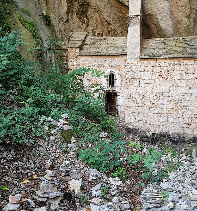 Chapelle Notre-Dame-de-Cénaret-Saint-Chely-du-Tarn必去景点