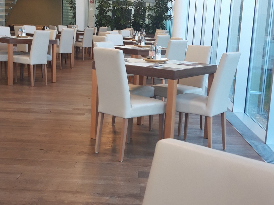 布鲁门酒店主图