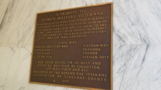 Veterans Memorial Hall & Military Museum景点图片